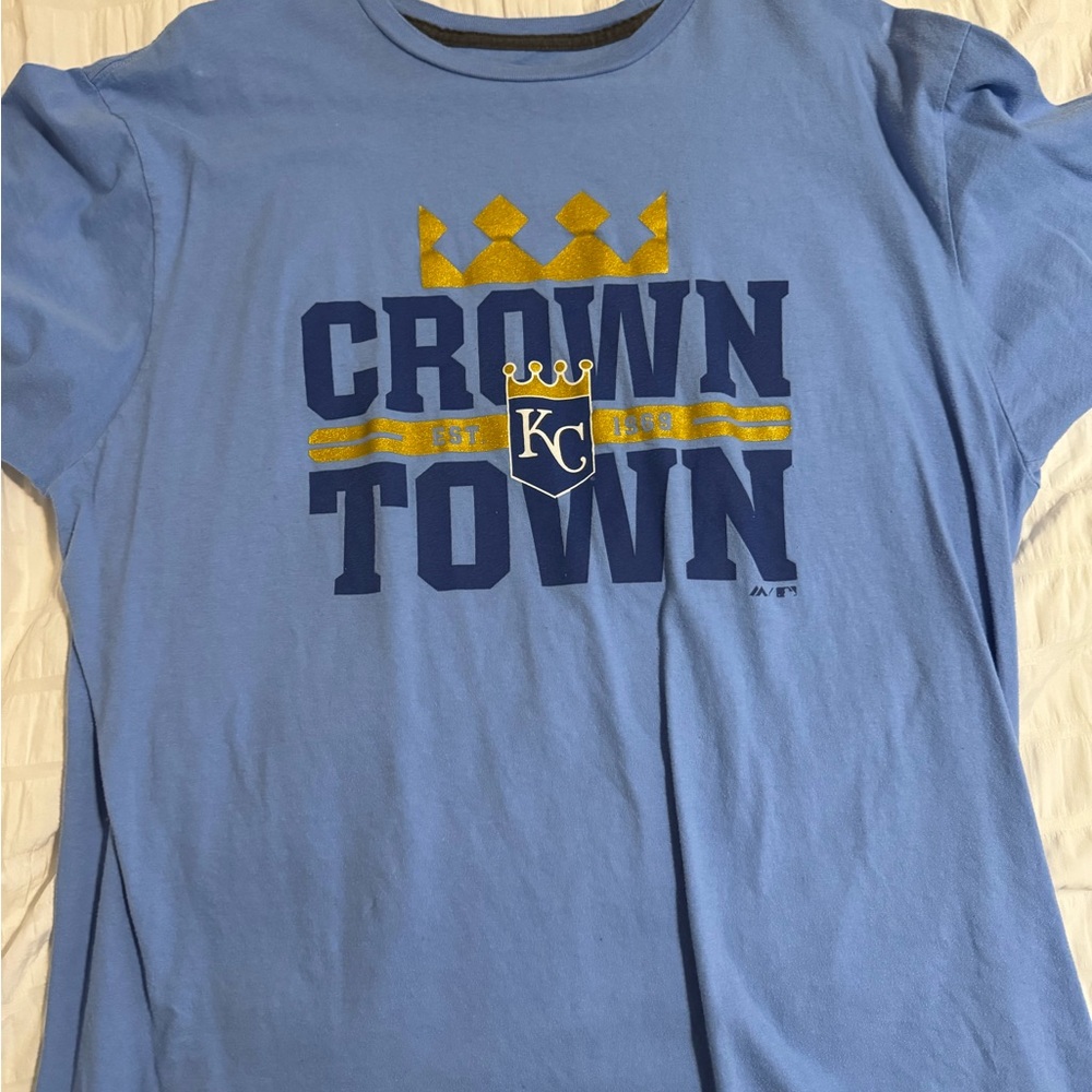 Blue Crown Town Men’s T-Shirt